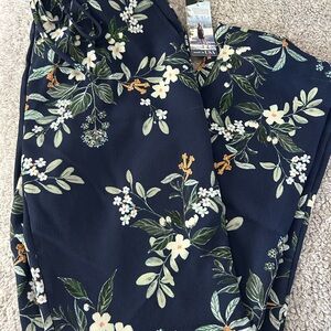 New Karen Kane Navy Floral Pants